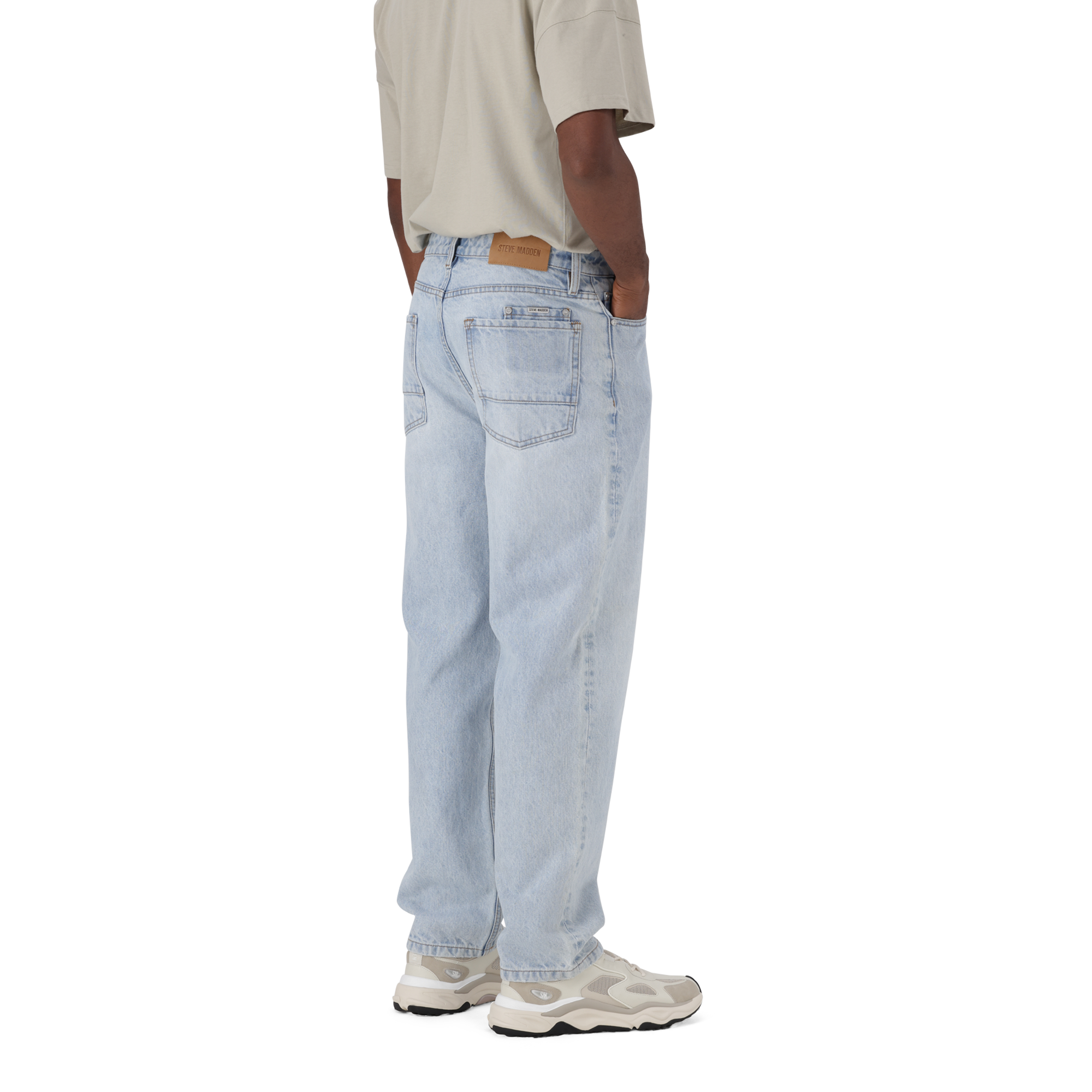 OSCAR STRAIGHT FIT LIGHT WASH JEANS