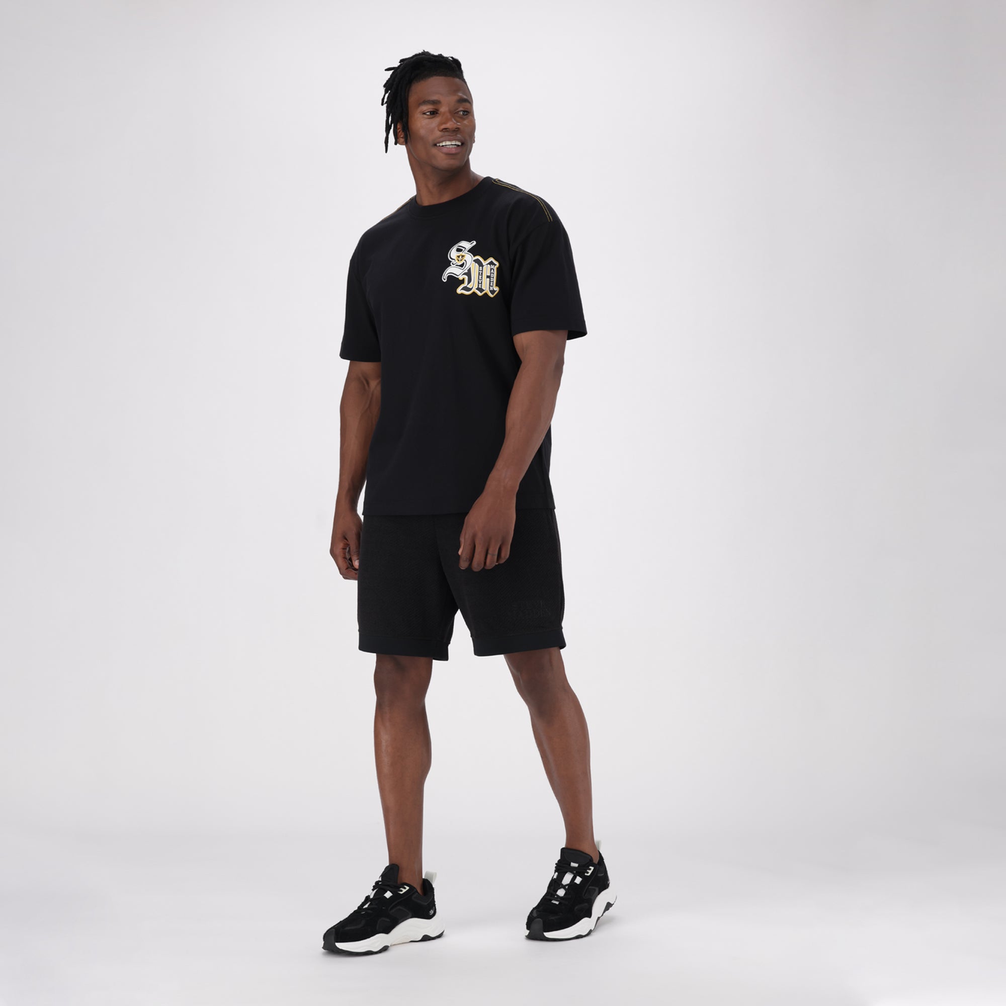 LEVIN BLACK CREW NECK T-SHIRT - view 4