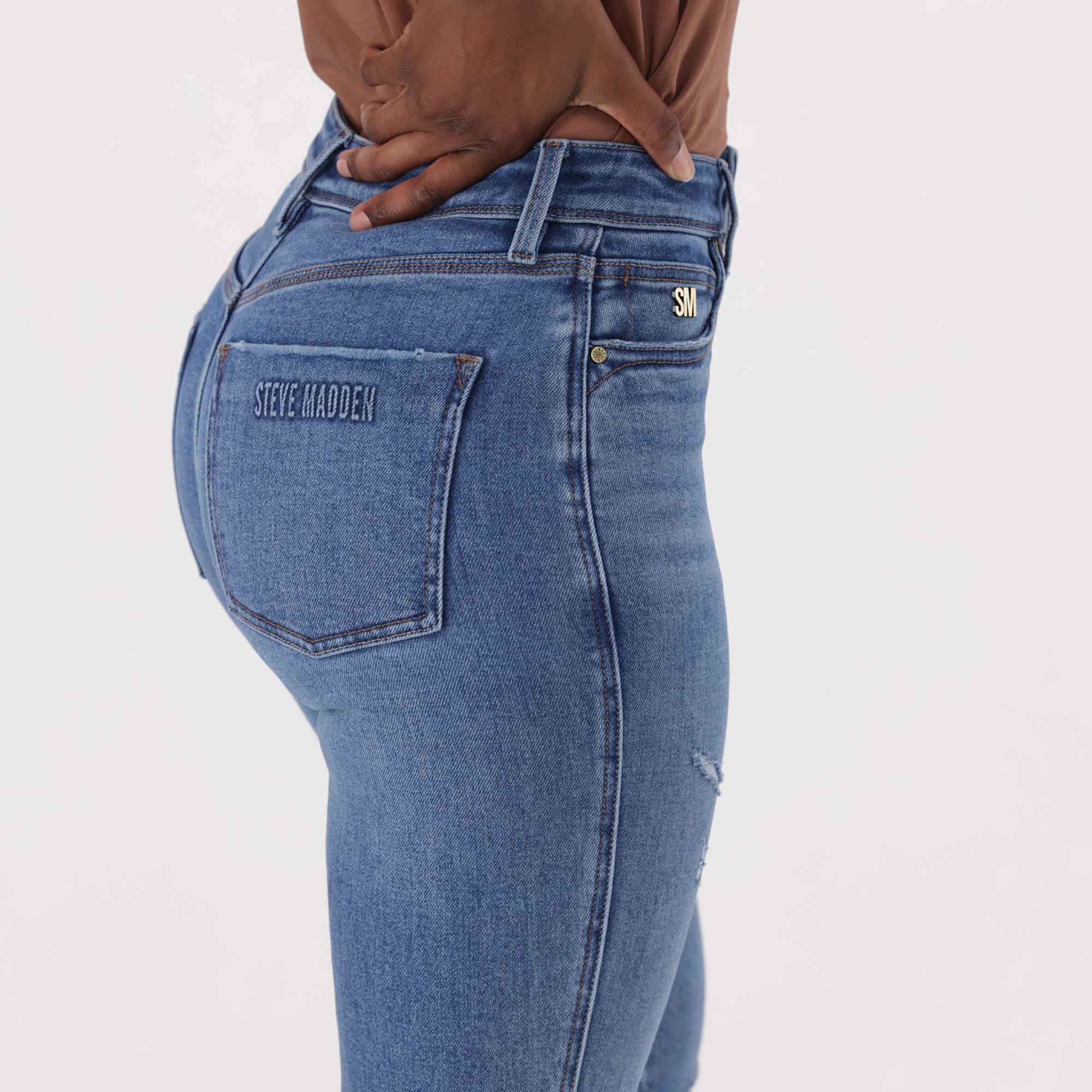ZOE CONTOUR CURVY MID WASH SKINNY - view 4
