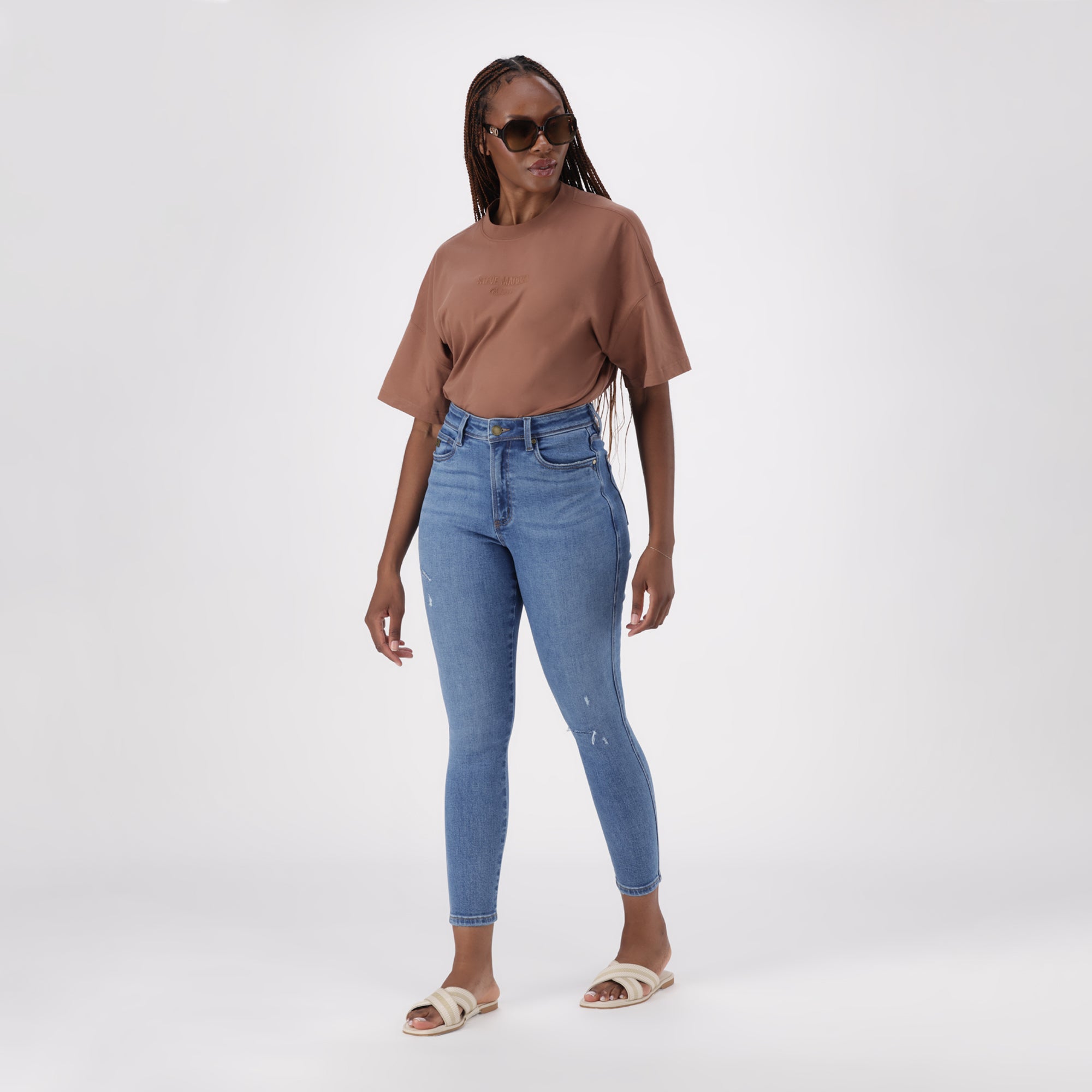 ZOE CONTOUR CURVY MID WASH SKINNY