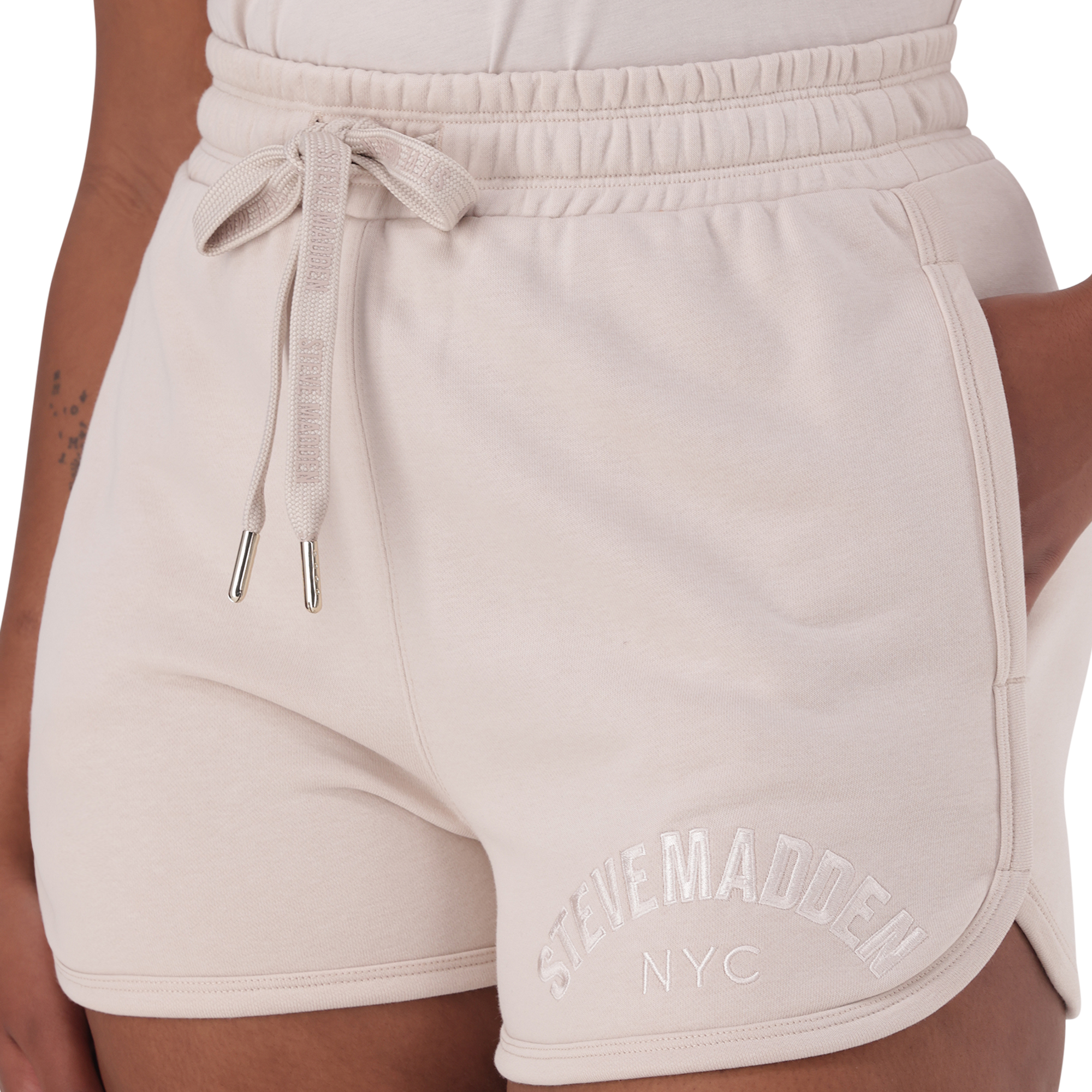 TAMSYN CHAMPAGNE JOGGER SHORTS