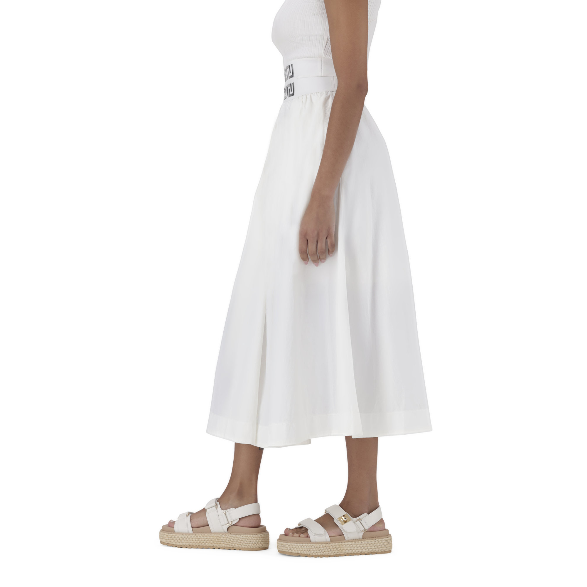 FAE WHITE FLARE SKIRT