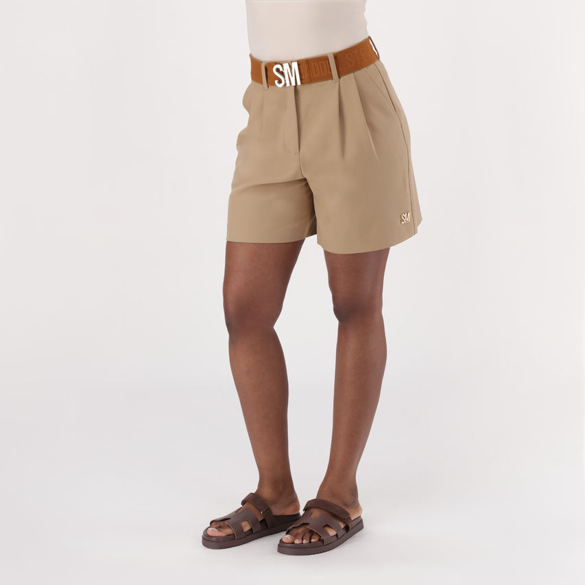 BARBARA LATTE BELTED BERMUDA SHORTS