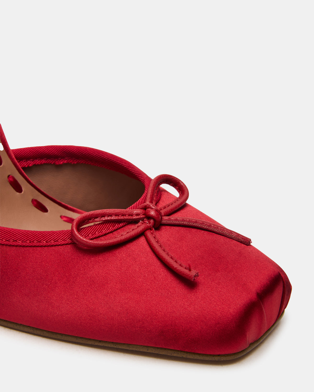 LARINA RED SATIN - view 4