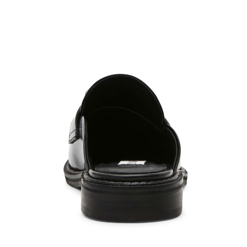 MOXXIE-S BLACK W/STUD